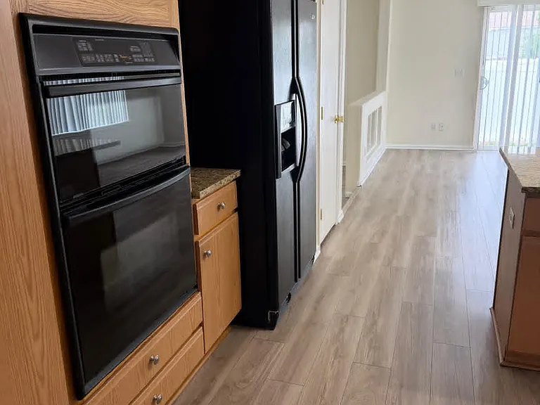 5170 Biscay Ct — Photo 12