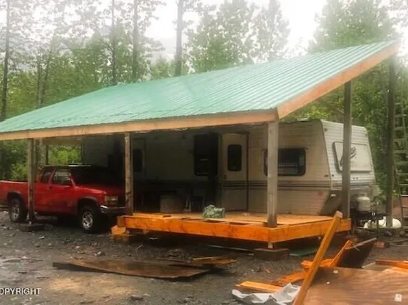 1160 Klutina St, Valdez, AK 99686