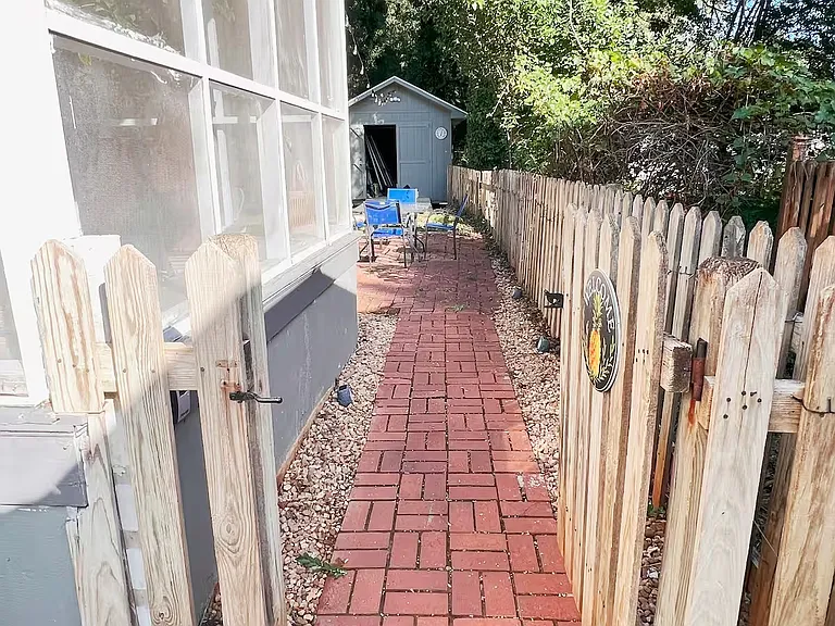 162 Howeland Cir #1 — Photo 10