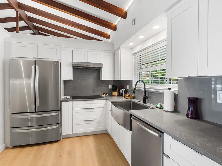 273 Tropic Dr — Photo 37