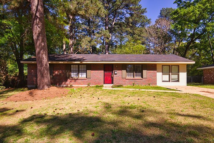 1st image of 1119 Beth Manor Dr
