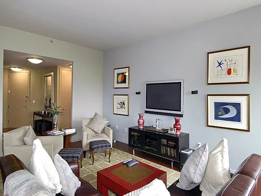 Rented by Sotheby's International Realty | media 6