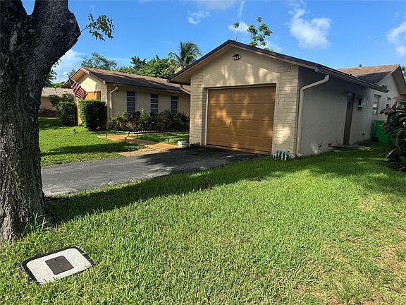 2nd image of 4041 NW 93rd Avenue