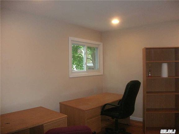 3rd image of 1398 Deer Park Ave