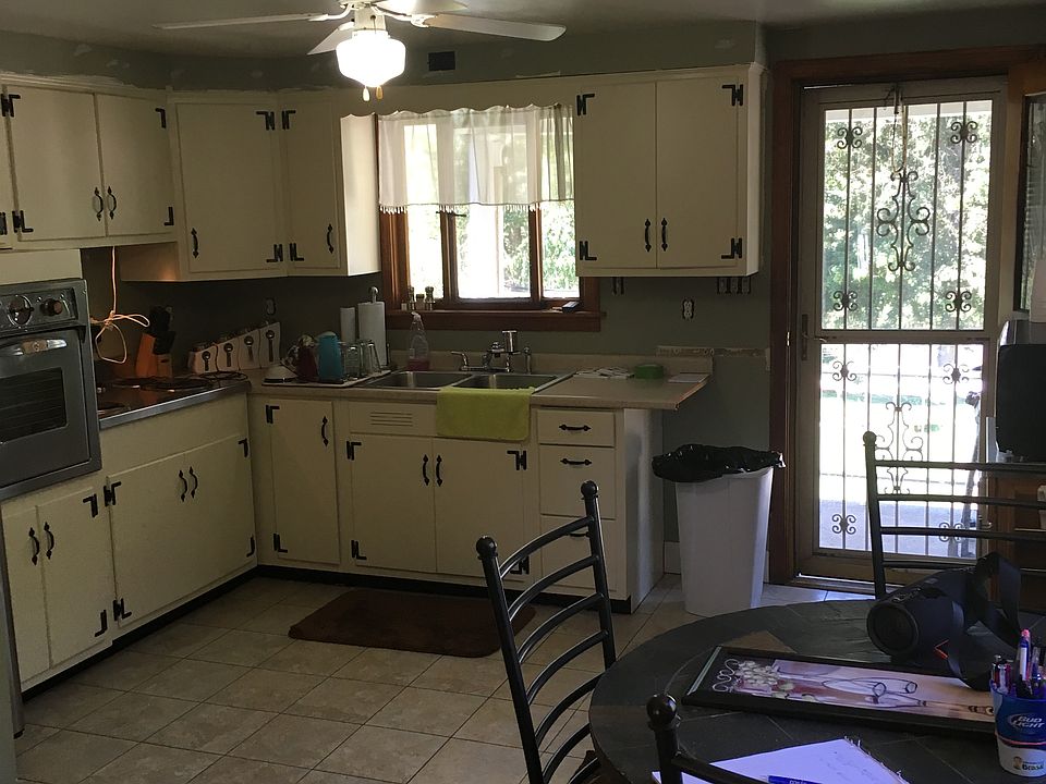 1st image of 120 Cheryl Ave