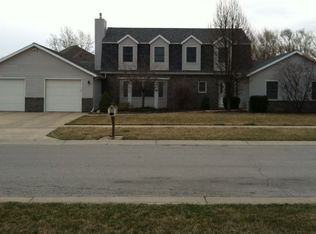 1137 Cardinal Bay Dr, Oregon, OH 43616