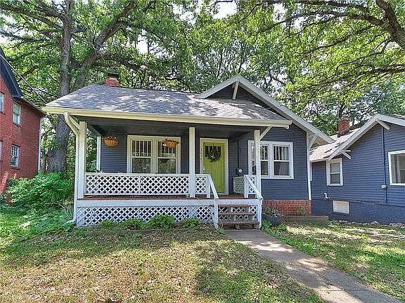 Building Photo - 3014 Woodland Ave