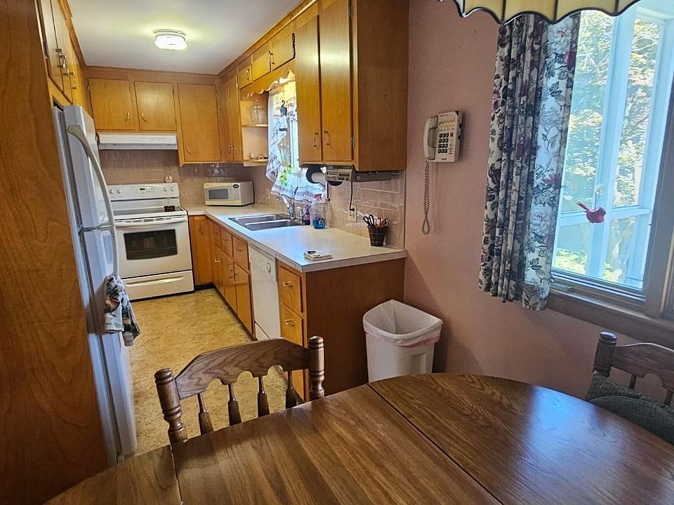 1st image of 545 Robeson St #1