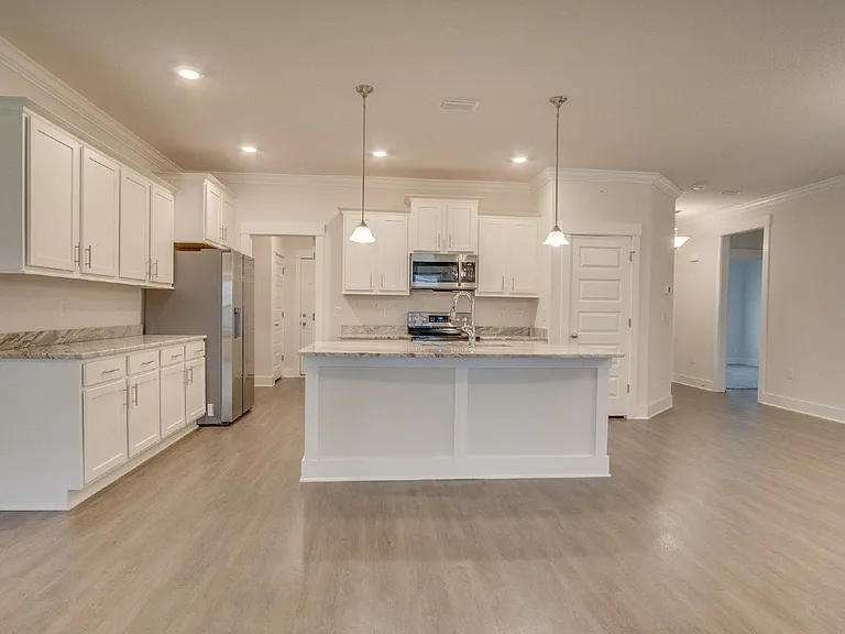 713 Brambling Ct — Photo 8