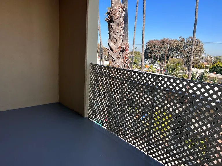 Newton Towers Apartments — Photo 9