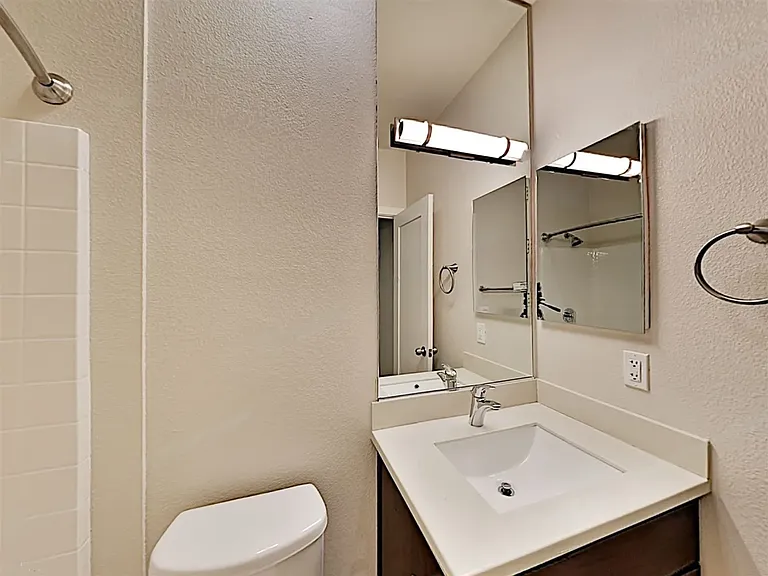 519 T St #203 — Photo 7