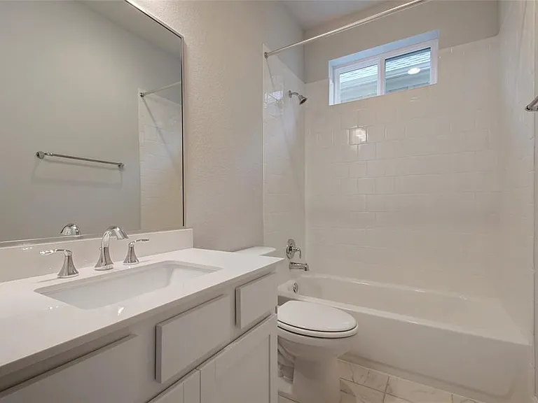 2910 Zach Scott St — Photo 18