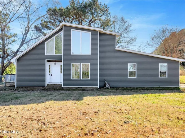 394 Mallie Pearce Road, Zebulon, NC 27597