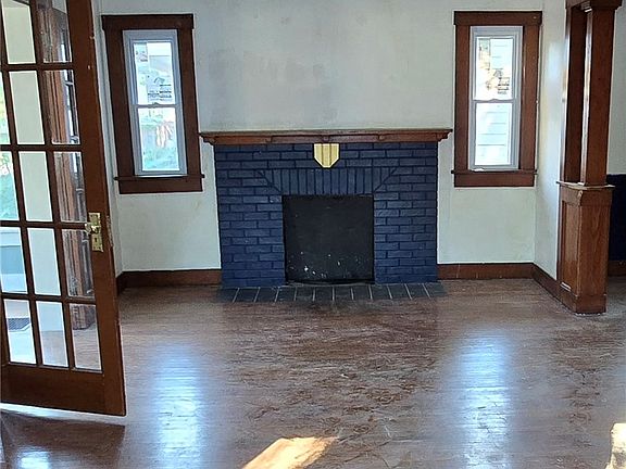 2nd image of 1221 Madison Ave