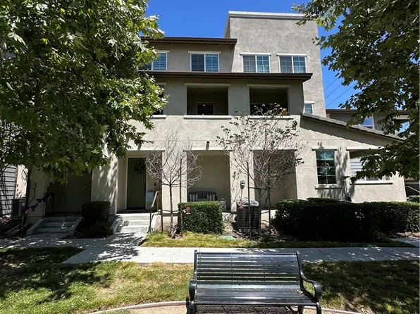 1060 Newberry Ln, Claremont, CA 91711