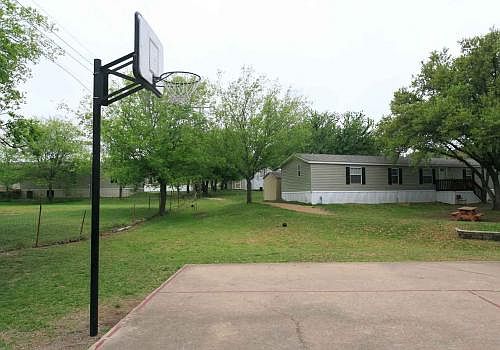 3rd image of 600 Rogers Ct