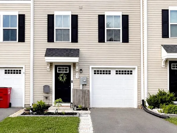 23 Wiggles Ct, Martinsburg, WV 25403