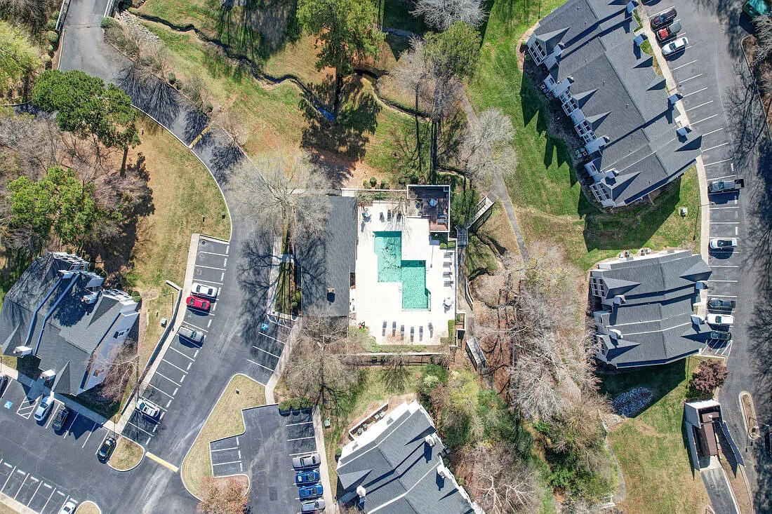 Chatham Wood Apartments — Photo 3