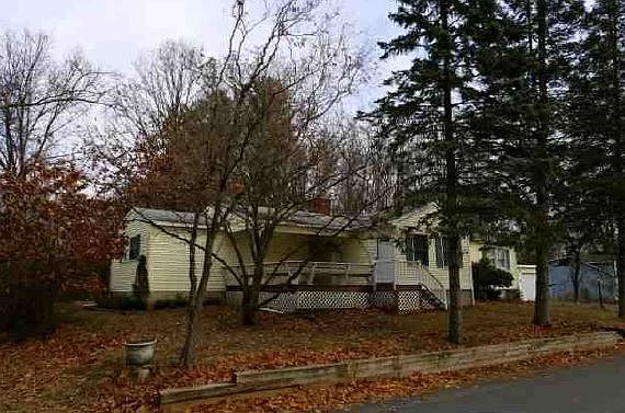 2nd image of 18 Stone Quarry Rd