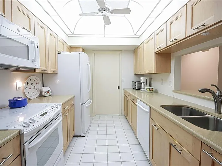 765 Willowbrook Dr #1503 — Photo 6