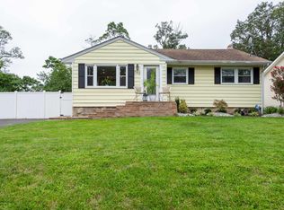 340 Evergreen Dr, Brick, NJ 08723