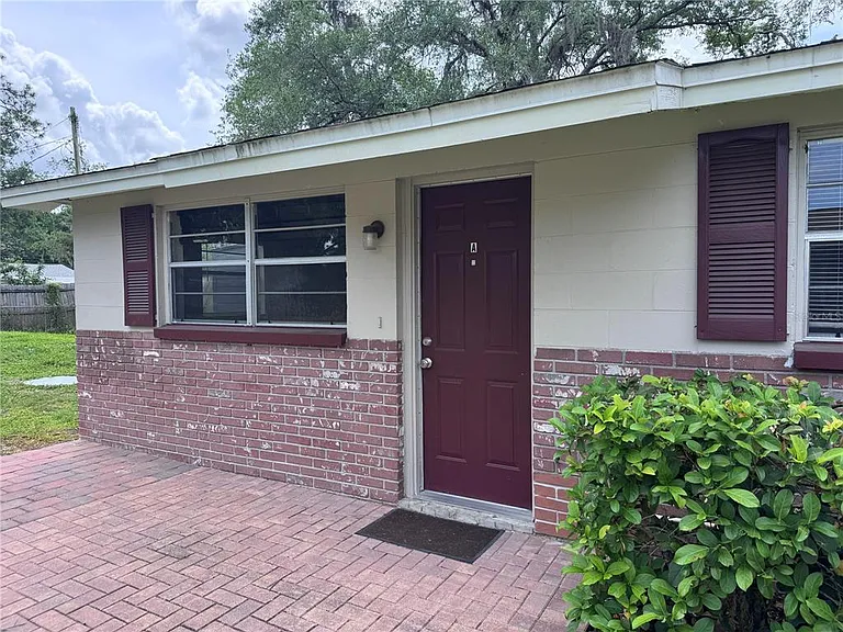 514 Winham St — Photo 1