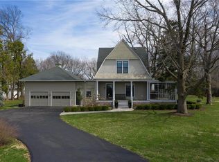 6805 Santa Fe Dr, Overland Park, KS 66204