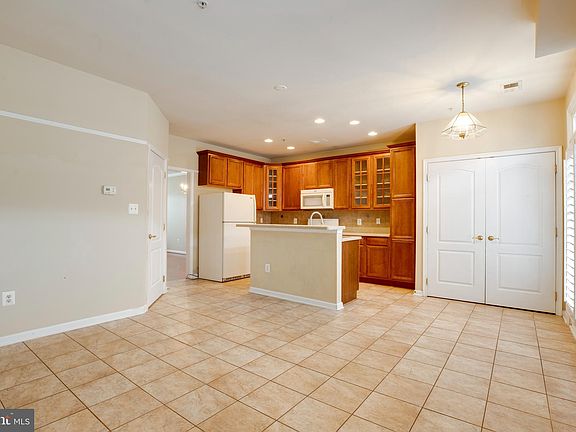 5th image of 7115 Little Thames Dr