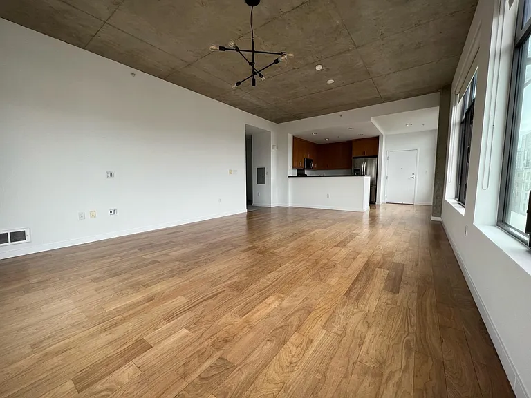 288 3rd St #616 — Photo 15