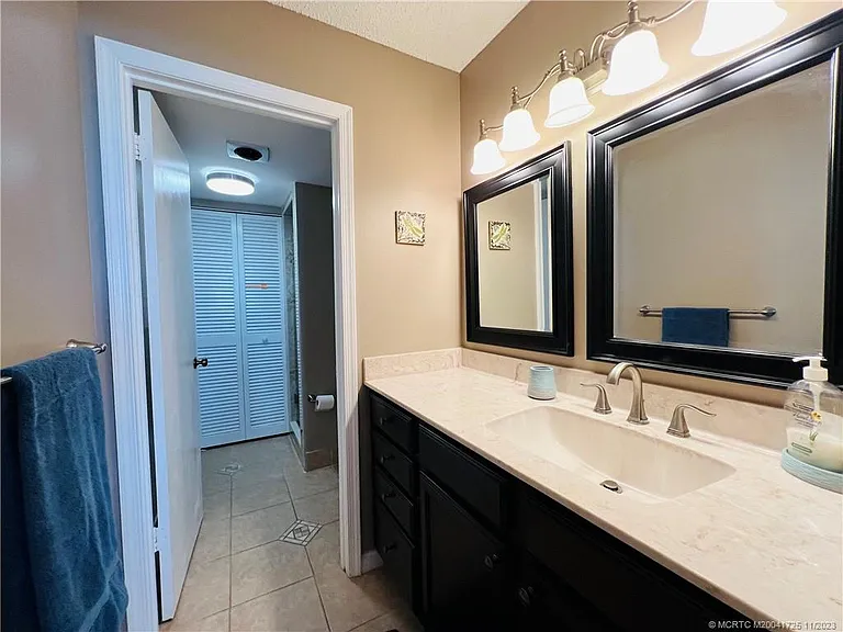 9400 S Ocean Dr #201B — Photo 35