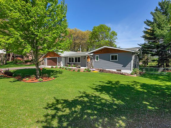 2nd image of 509 Brookwood Ln