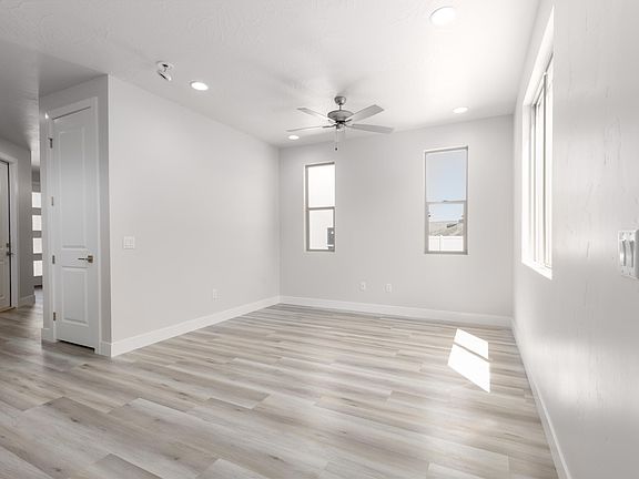 4th image of 2089 W 380 S #11-15