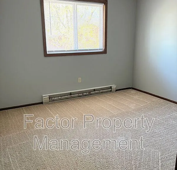 418 Allan Ave #6 — Photo 13