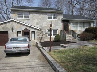 491 Oxford Pl, Township Of Washington, NJ 07676