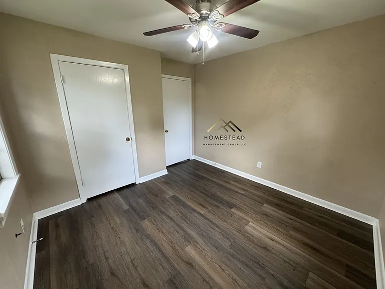 1704 Bradley St — Photo 15