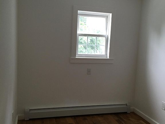 4th image of 3315 Wilson Ave