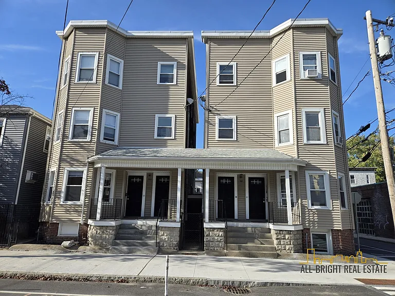 391 Washington St — Photo 7