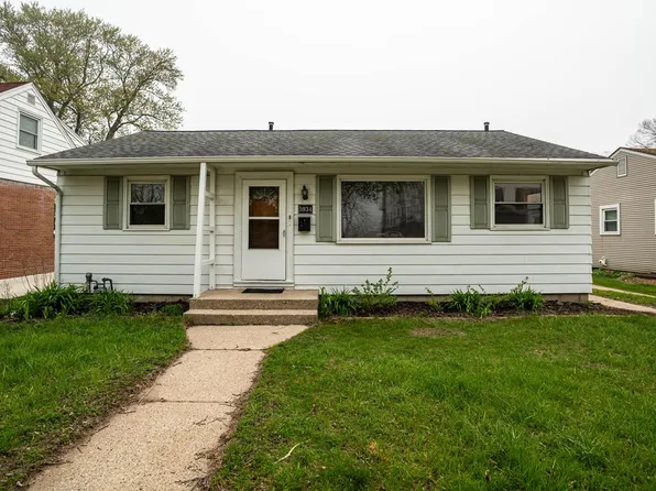 5934 North Lydell AVENUE, Whitefish Bay, WI 53217