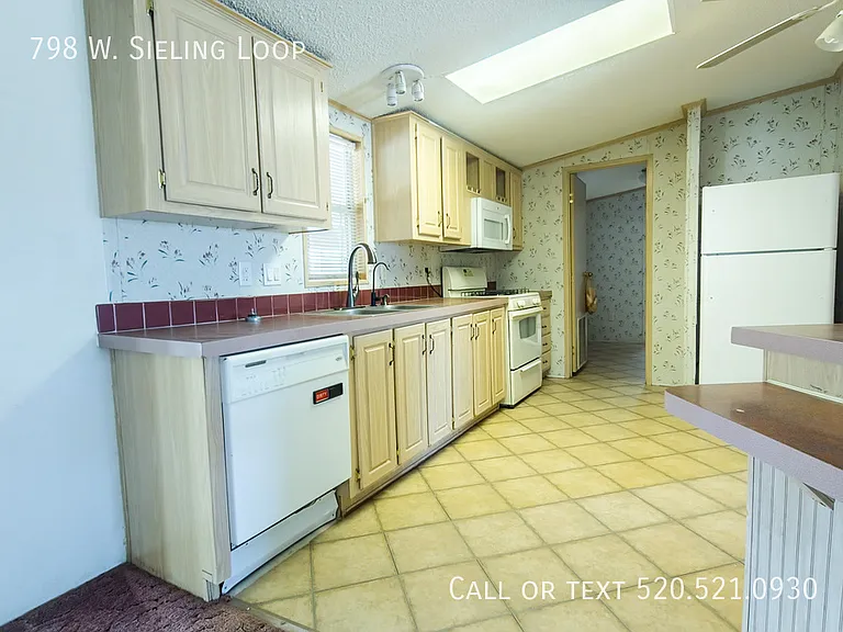 798 W Sieling Loop — Photo 4