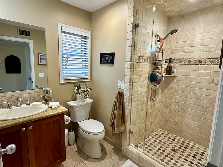 7027 Pine Gate Way #B — Photo 3