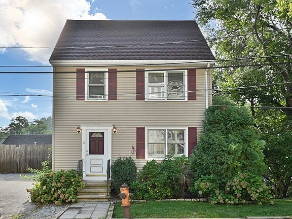 2nd image of 57 Hillcrest St