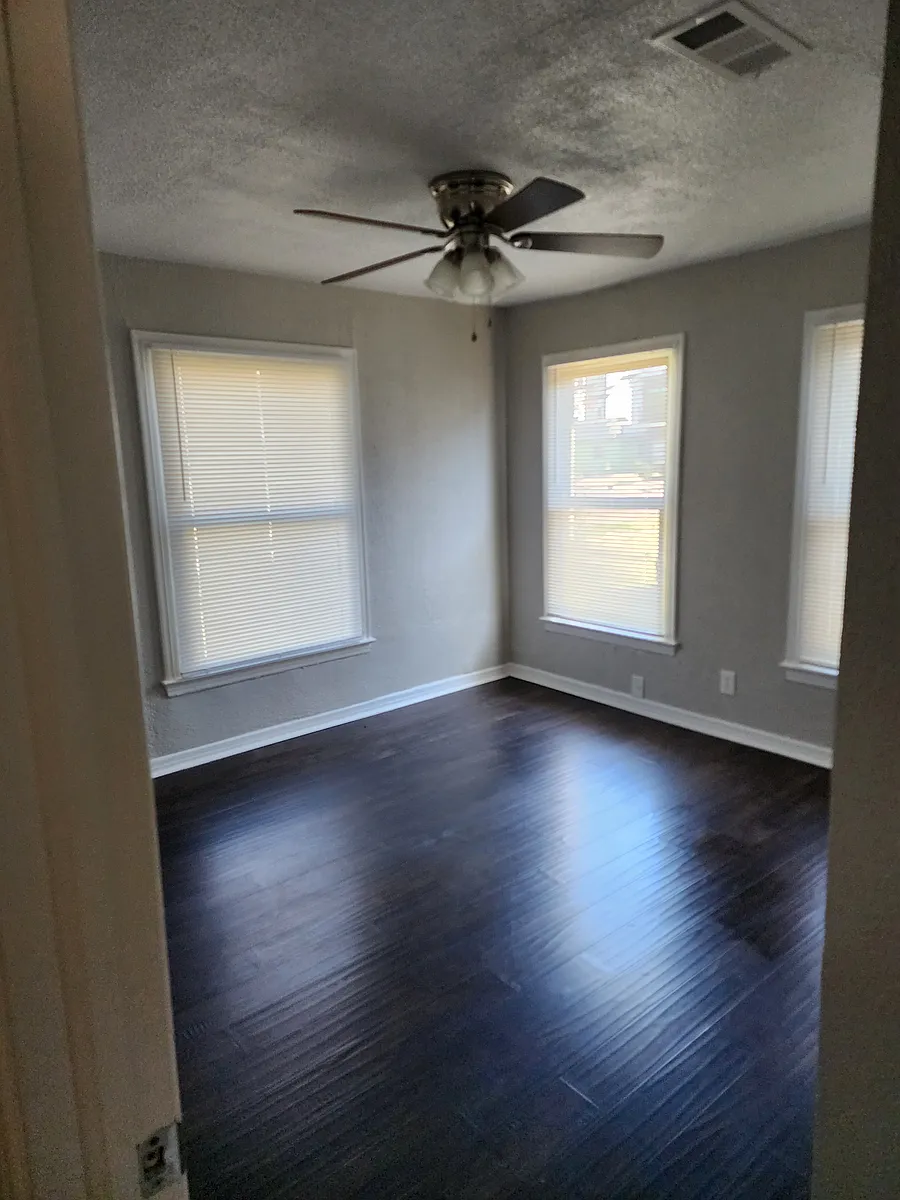 Building Photo - 4626 Kelton Dr