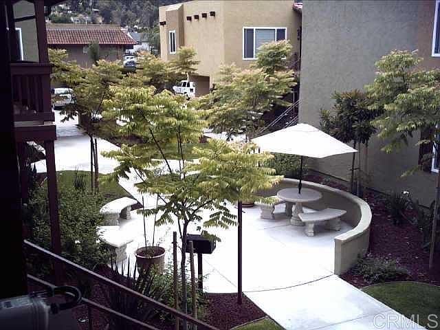 Building Photo 4