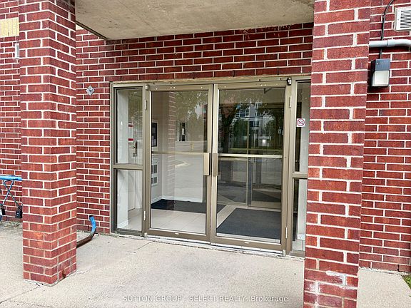 3rd image of 626 1st St #505