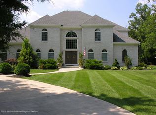 10 Saint Meena Ave, Manahawkin, NJ 08050