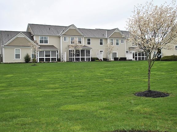 3rd image of 4307 Club Trail Ln #27-430