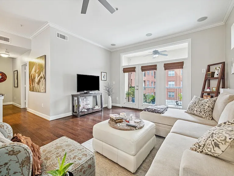 300 Saint Joseph Pkwy #223 — Photo 8