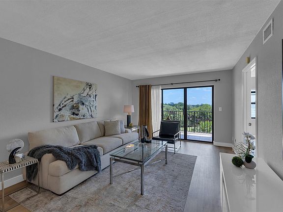 4th image of 1200 NW 80th Avenue #406