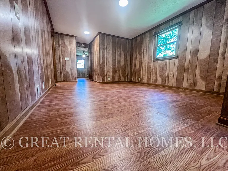 201 Chesterfield Pl — Photo 20