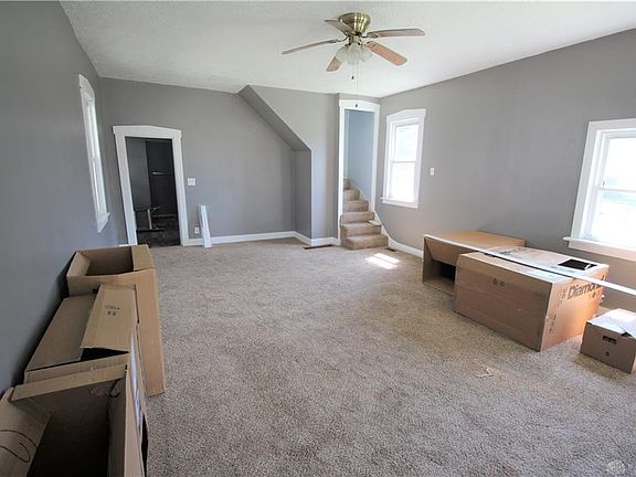 5th image of 316 Clay St